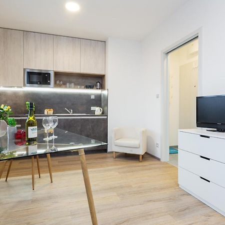 Harfa Apartments Praag Buitenkant foto