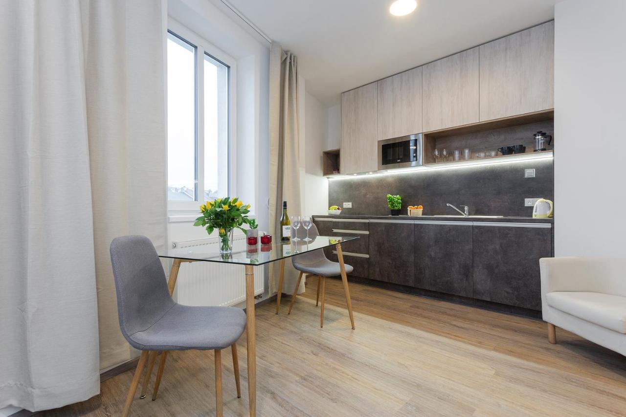 Harfa Apartments Praag Buitenkant foto