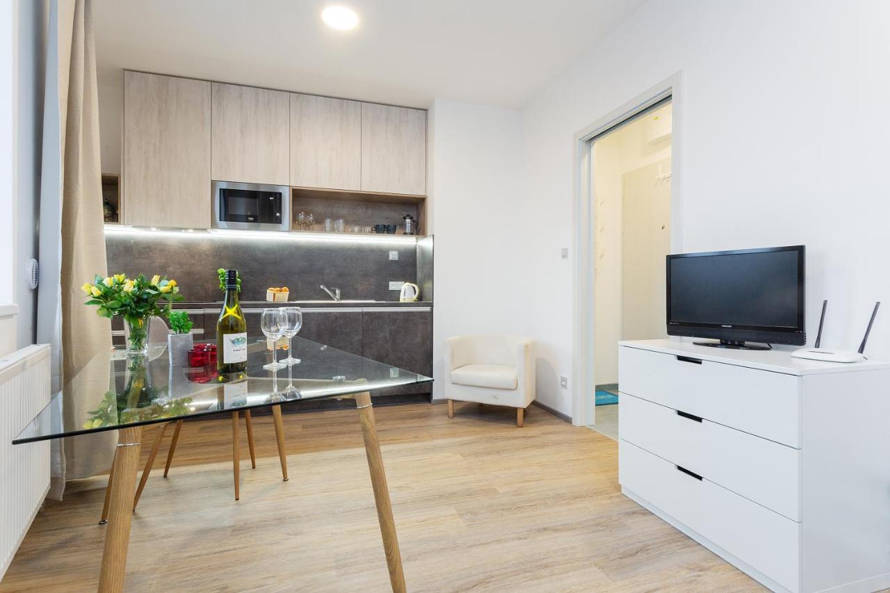 Harfa Apartments Praag Buitenkant foto